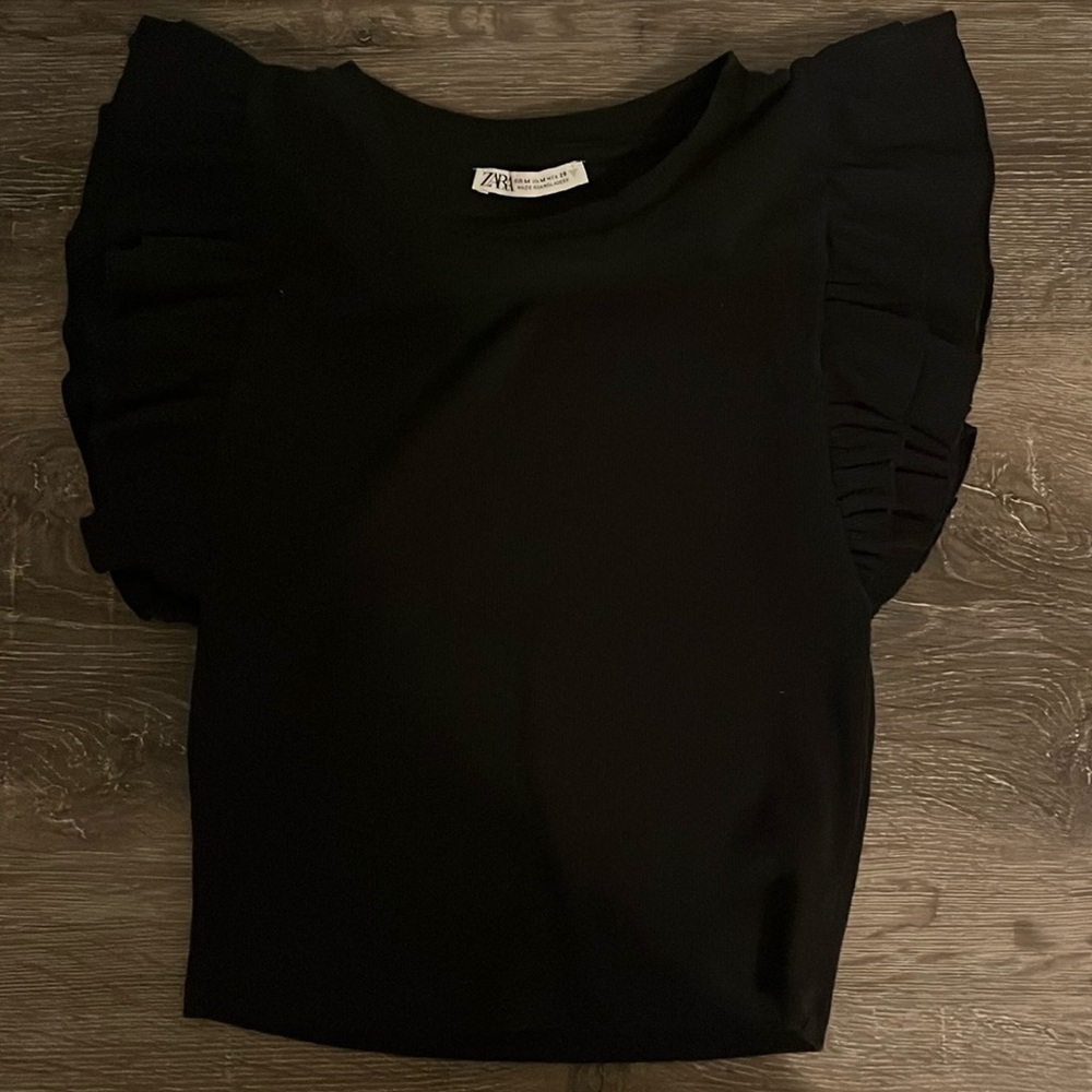 Black Zara Ruffle Tank in Size M